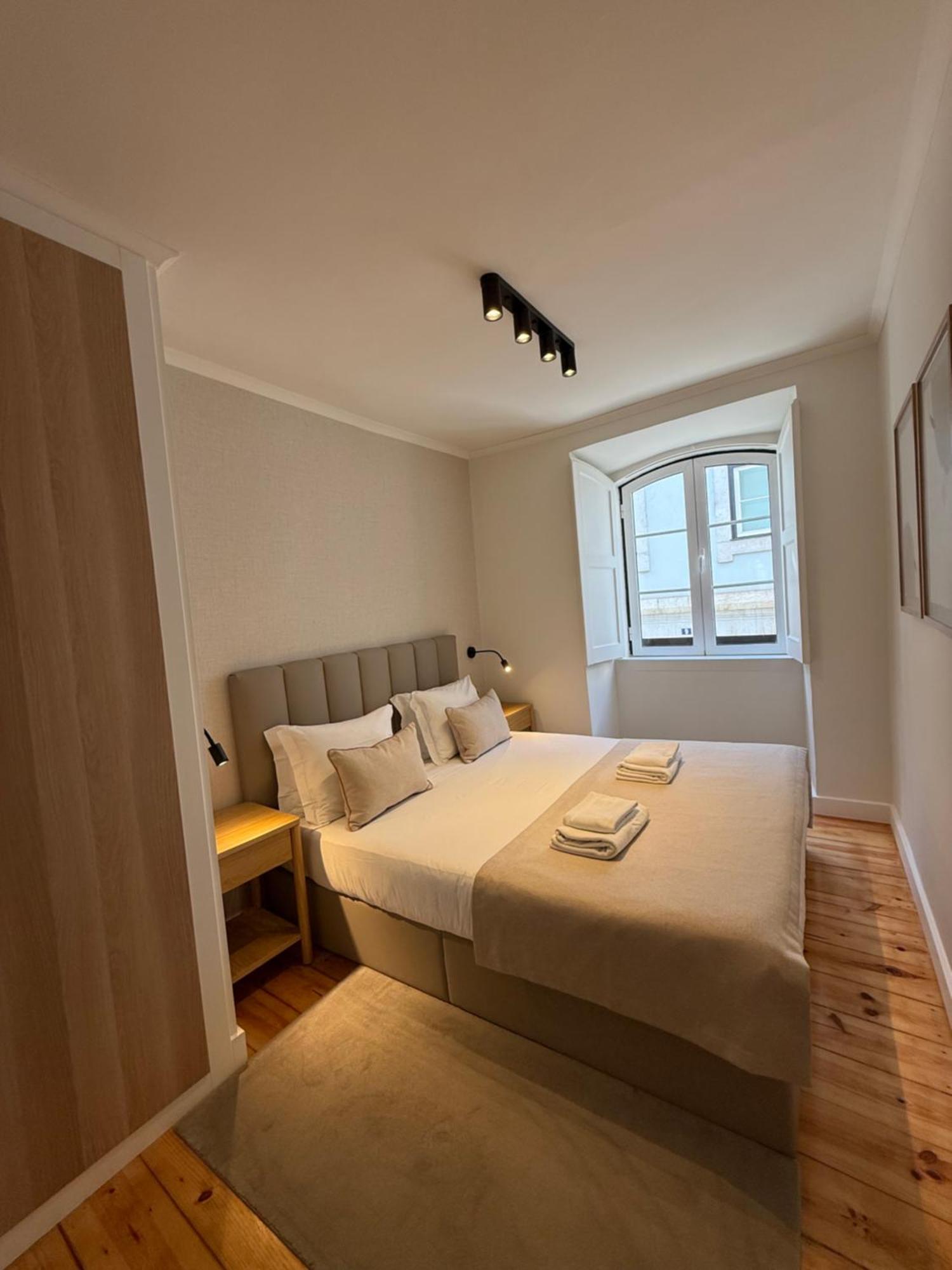 C1 Remodeld Beautiful Charming 2Br Apartment - Bairro Alto Лісабон Екстер'єр фото