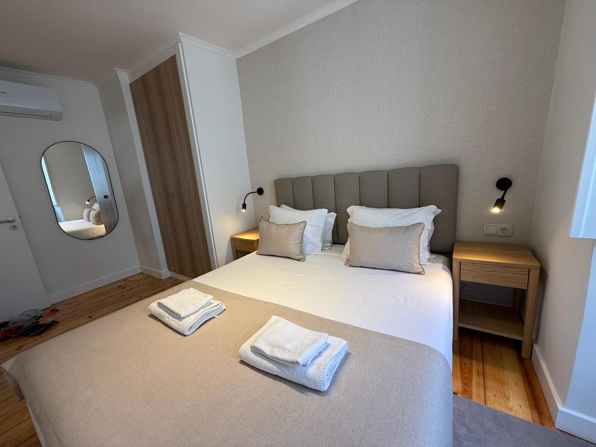C1 Remodeld Beautiful Charming 2Br Apartment - Bairro Alto Лісабон Екстер'єр фото